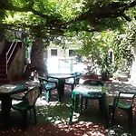 Planas Otel *