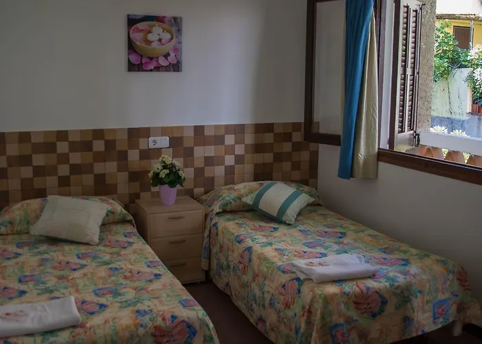 Planas * יורט דה מאר